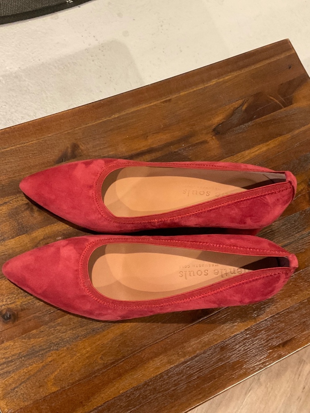 Gentle Souls by Kenneth Cole Dionne Pump Red Suede size 7.5 - Picture 4 of 8